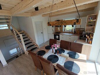 Ponúkam na krátkodobý prenájom našu Chatu. Je v pešej vzdial
