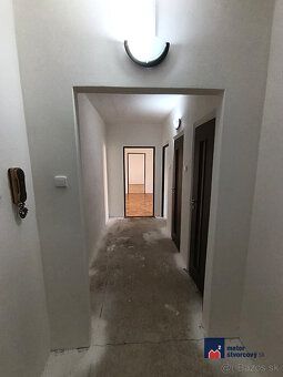 Typ: 2-izbový byt
Ulica: Saleziánska
Mestská časť: Hliny
Obe