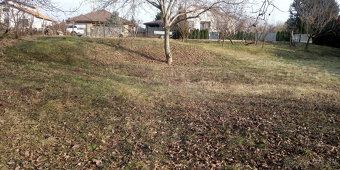 V exkluzívnom zastúpení majiteľa ponúkame na predaj pozemok 