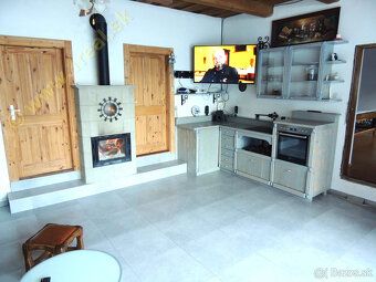 Zrubový rodinný dom na predaj – Moštenica | Veľký pozemok 18