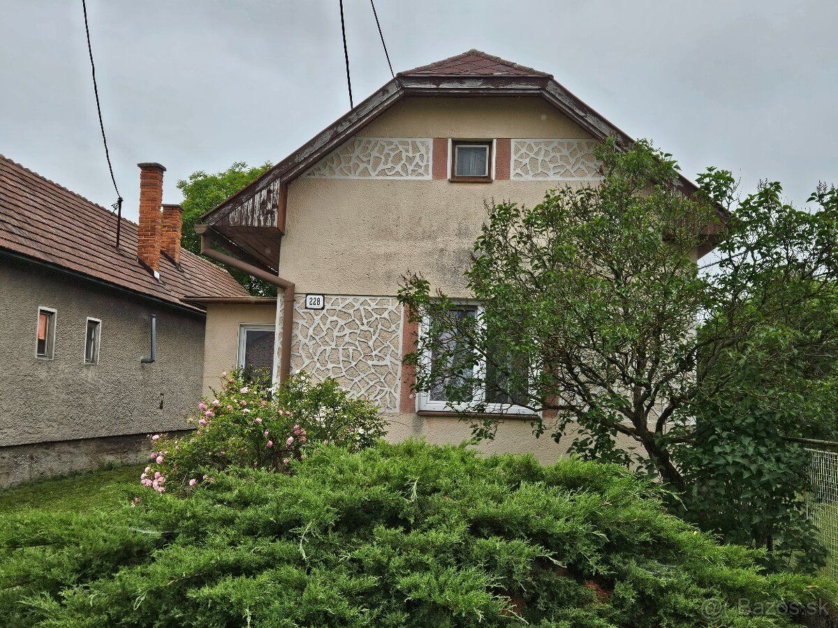 Ponúkame na predaj starší rodinný dom v k.ú. Žabokreky okr.M