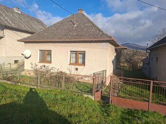 Ponúkame na predaj priestranný a moderne zrekonštruovaný 5-i