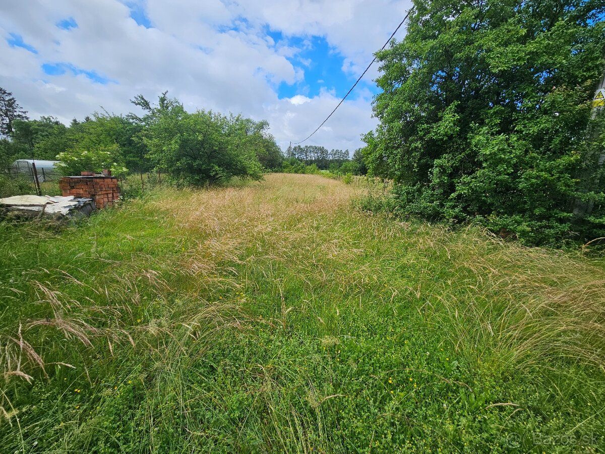 Ponúkame pozemok určený na zastavaie o výmere 1146 m2 v k.ú 