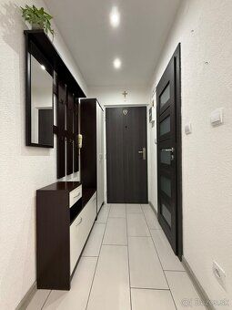 Prenájom garsónky – Ružomberok (Roveň) | 430 € vrátane všetk