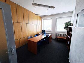 Na Južnej triede 119 ponúkame na prenájom priestor s 3 kance