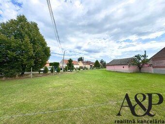Rozloha 477 m2 Prýstupová cesta spolocná pre 2 parcely- 1/2 