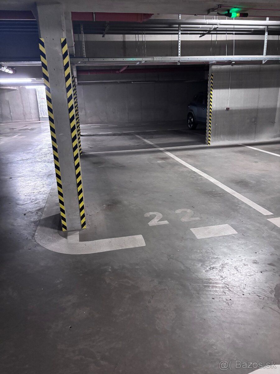 Ponúkame na prenájom parkovacie miesto v podzemnej garáži pr