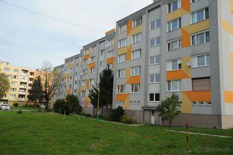 Ponúkame na predaj priestranný 1-izbový byt s výmerou 40 m²,