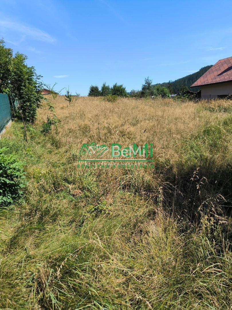 121-14-PEMOa
Ponúkame Vám na predaj slnečný pozemok v obci Č