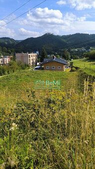 Predám pozemok v Lietave 822 m2. Všetky IS / voda, kanalizác