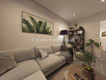 Predám garzónku s balkónom v DCA. Tel. 0902255391 Ak nedvíha