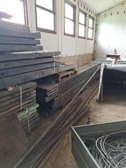 Predam dreveny skelet na domcek o rozmere 6x5 s podkrovim