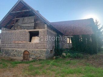Rozostavaný dom v tichej lokalite obce Ždaňa
Ľudia sa rodia,