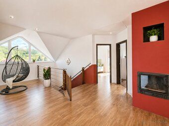 🏡 Ponúkam na predaj moderný a priestranný rodinný dom v obci