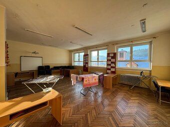 Ponúkame na prenájom rozsiahle multifunkčné priestory nachád