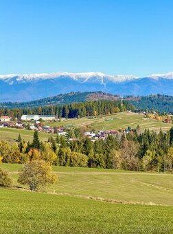 Pekný Pozemok 2100m2 zo Super Výhľadom na Nízke Tatry v kata