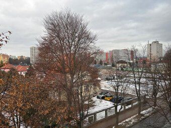 Ponúkame na prenájom reprezentatívne kancelárske priestory v