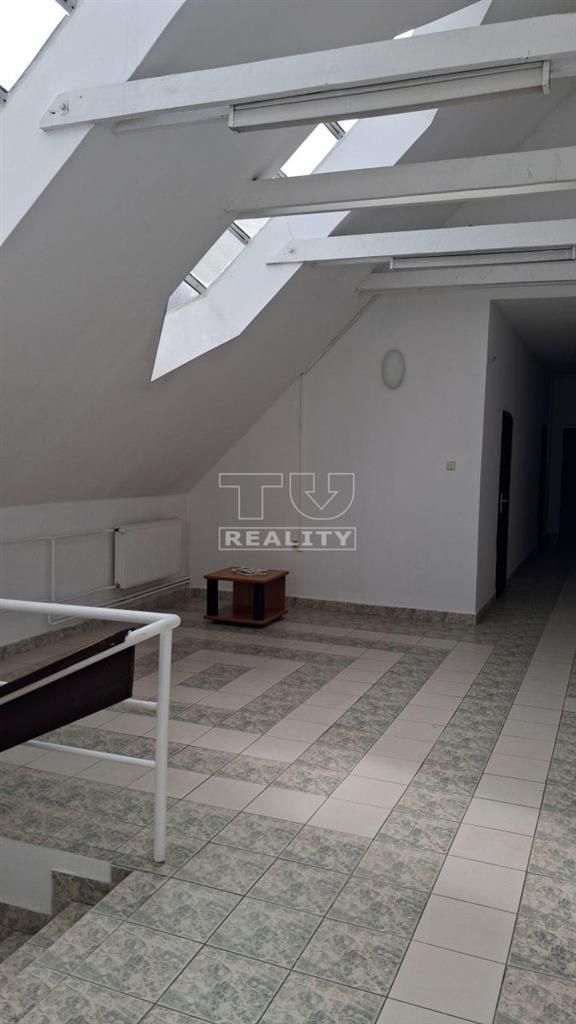 TUreality ponúka na prenájom kancelária/administratívny prie