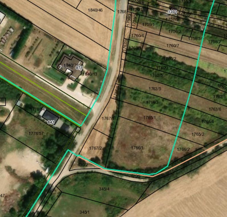 Ponúkame na predaj pozemok o výmere 767 m² v obci Suchá nad 