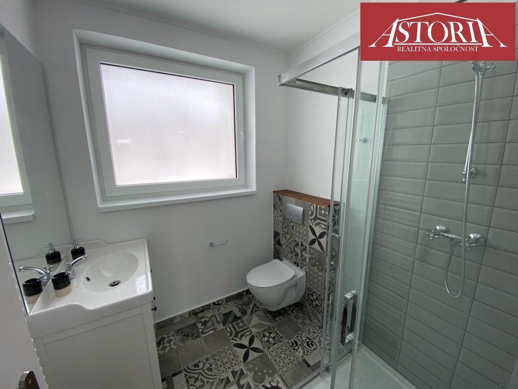 Ponúkame Vám na predaj dvojizbový apartmán v podtatranskej o