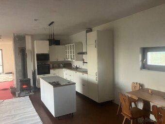 Predaj -prenajmem rodinny dom drevostavba Pozemok 2300 m2 v 