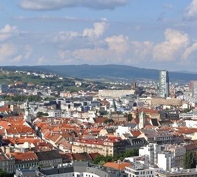 Ponúkame Vám na predaj (prenájom s odstúpením) atraktívnu je