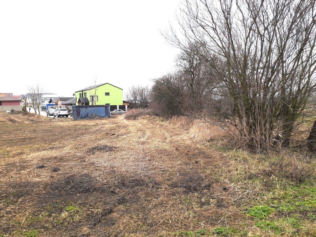 Z poverenia majiteľa výhradne ponúkame na predaj stavebný po