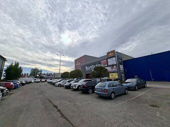 Ponúkame na prenájom obchodný priestor o rozlohe 20 m2 na pr