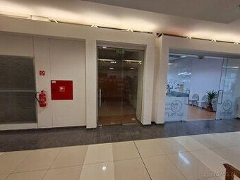Ponúkame na prenájom obchodný priestor o rozlohe 20 m2 na pr