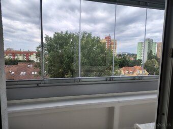 Ahojte! Hľadám 1 poriadkumilovnú osobu do novo a kompletne z
