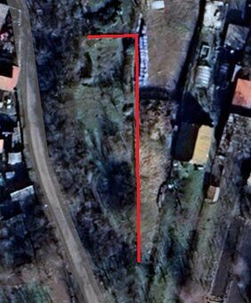 Ponúkam na predaj rovinatý pozemok o výmere cca 600 m² v obc