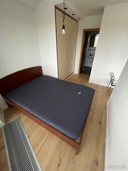 Ponúkam na prenájom 1,5 izbový byt s terasou v obci Zálesie 