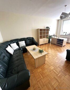 Predám 3-izbový byt s rozlohou 72m2 na Mlynskej ulici. Byt j