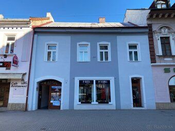 Ponúkame ma prenájom obchodný priestor o veľkosti cca 15m2 n