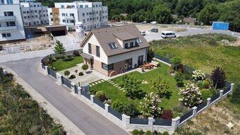 🏡 Na predaj – priestranný pozemok v Ivanke pri Dunaji (časť 