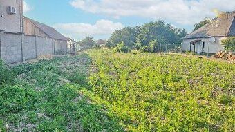 Ponúkame na predaj stavebný pozemok s celkovou výmerou 1367 