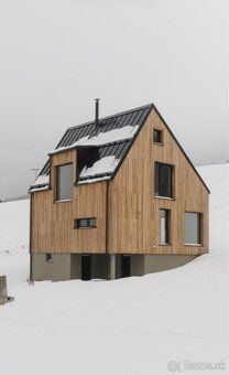Predávame chatu s možnosťou celoročného bývania v uzatvoreno
