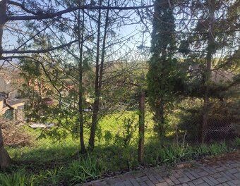 Ponúkam na predaj pozemok v obci Opatovce nad Nitrou. Pozemo