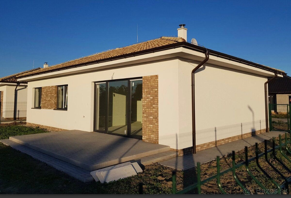 Murovaný rodinný dom so zastavanou plochou 120m2, úžitkovou 