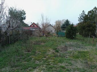 Predám záhradu zo starým domom 790m2 Majcichov okr Trnava In