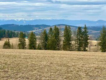 Obrovský Pozemok 2100m2 s Výhľadom na Nízke Tatry
Top POZEMO