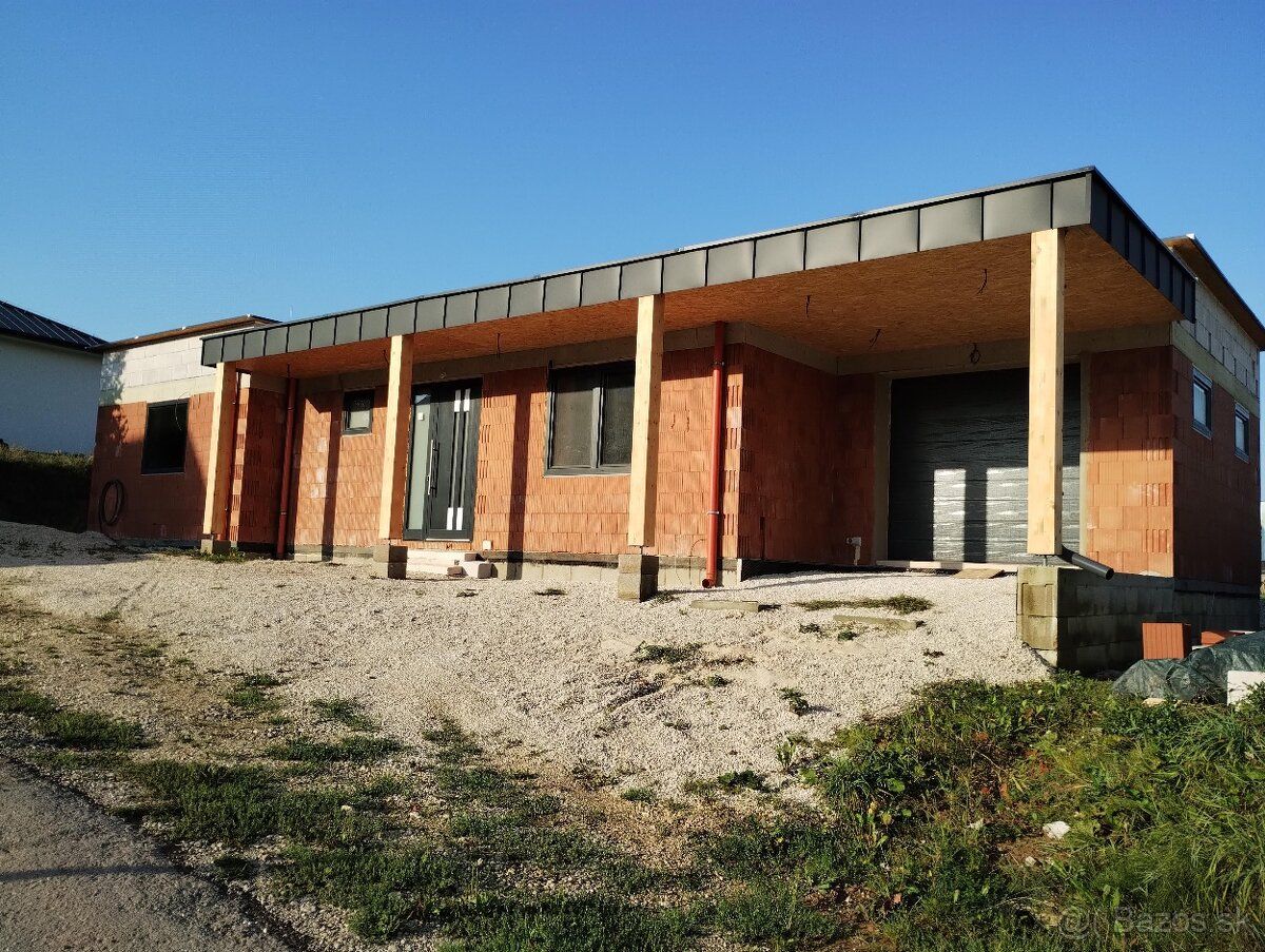 Gro&Partners Vám ponúka na predaj rozostavaný 4izb. bungalov