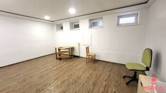 Priestor na prenájom o výmere 51,5 m², priestor sa nachádza 