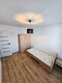 PRIESTRANNÝ 3-IZBOVÝ BYT NA PRENÁJOM – KOŠICE, TRIEDA SNP
Po