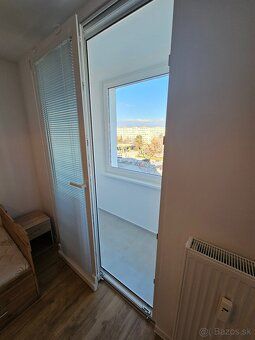 PRIESTRANNÝ 3-IZBOVÝ BYT NA PRENÁJOM – KOŠICE, TRIEDA SNP
Po
