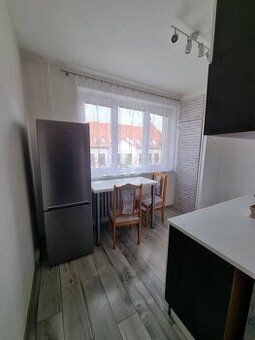 🏡 Na prenájom: 1-izbový byt v Kežmarku
📍 Lokalita: Toporcero