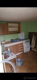 Ponúkame na predaj vinicu s murovanou chatou o celkovej výme