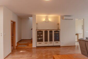 Ponúkame na dlhodobý prenájom kompletne zariadený 5-izbový r