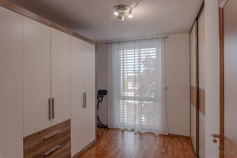 Ponúkame na dlhodobý prenájom kompletne zariadený 5-izbový r