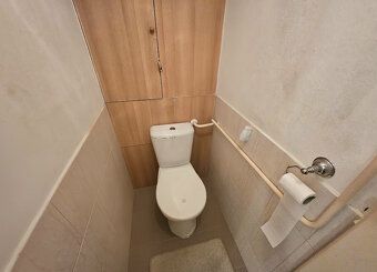 Typ: 3-izbový byt Mestská časť: Centrum Obec: Bánovce nad Be